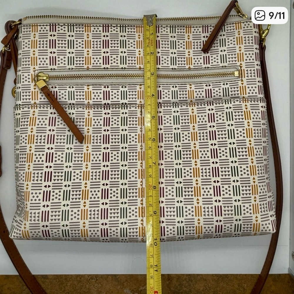 Bundle Fossil Beige Pattern Crossbody Bag with Matching Wallet See Photos - Picture 9 of 11